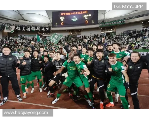 足球酒泉热潮来袭球迷齐聚共庆足球盛宴